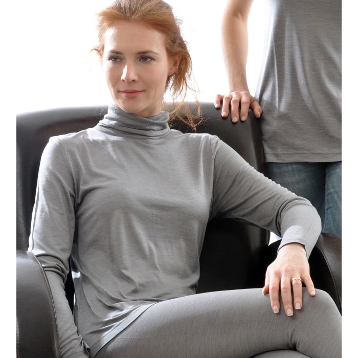 85% Seide 15% Kaschmir ROLLKRAGEN-SHIRT von Alkena